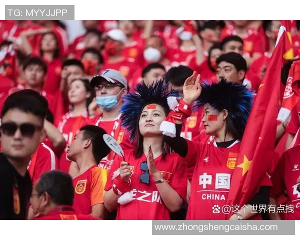 中国球迷热爱足球明星的背后:谁是他们心中的偶像与支持者 中国球迷热爱足球明星的背后:谁是他们心中的偶像与支持者